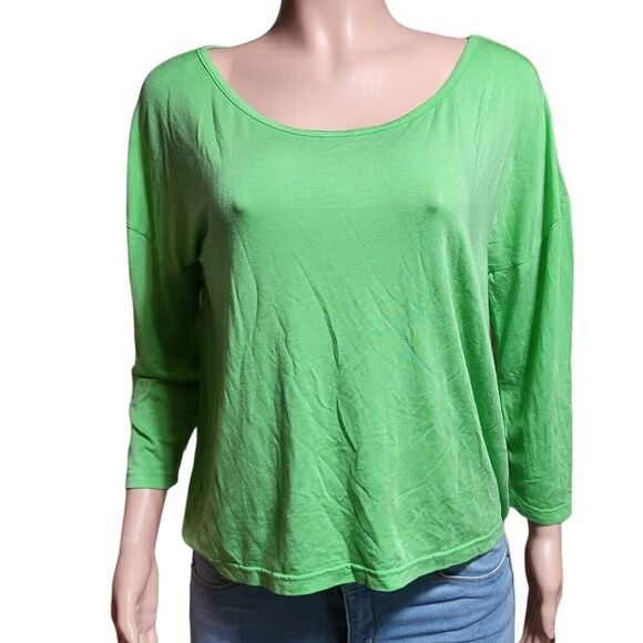 3/$20.crew neck 3/4 sleeve asymmetric lime green blouse M - Picture 2 of 4